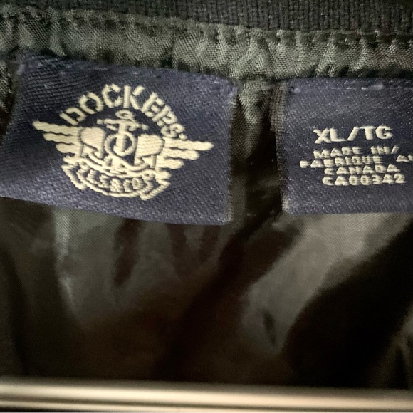 Dockers Golf Vest - Picture 6 of 9